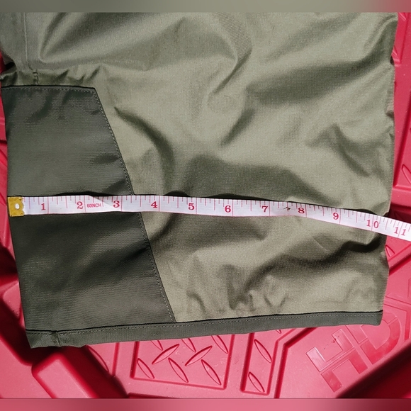 The North Face Olive and Dark Green Snow Pants. It Has 4 Small Holes. See Pictur - Picture 11 of 16